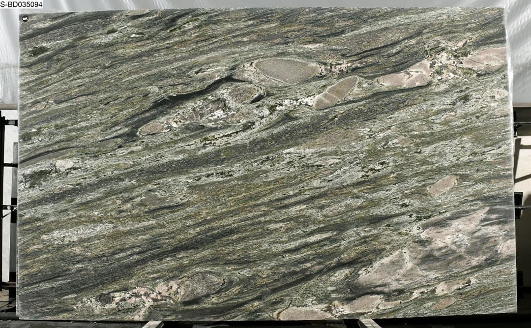 Verde Imperial Estúdio Vertical